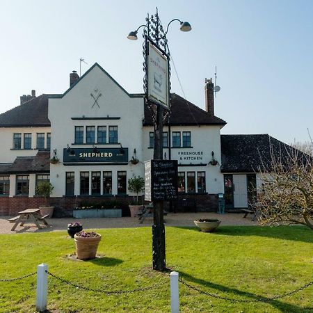 The Shepherd At Langham Boxted  Екстериор снимка