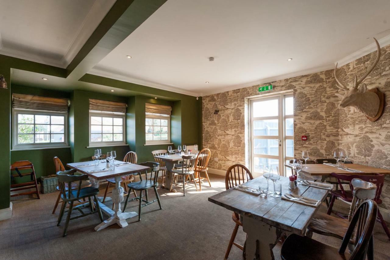 The Shepherd At Langham Boxted  Екстериор снимка
